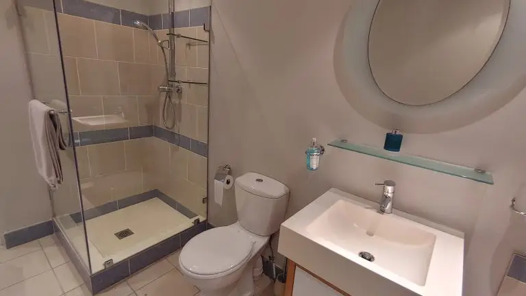 Solution Info HDR : EV(0,-14,0,0,0,0,0,0,0,0), FC : (0), FC : (0,-14,0,0,0,0,0,0,0,0)