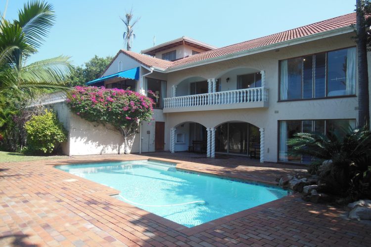 The Thomas’s Beach Cottage, self-catering holiday home on the beachfront in Zinkwazi Beach – photo 2