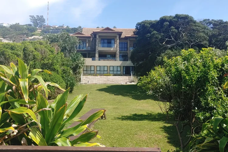 The Cape Escape, self-catering holiday home on the beachfront in Zinkwazi Beach – photo 2