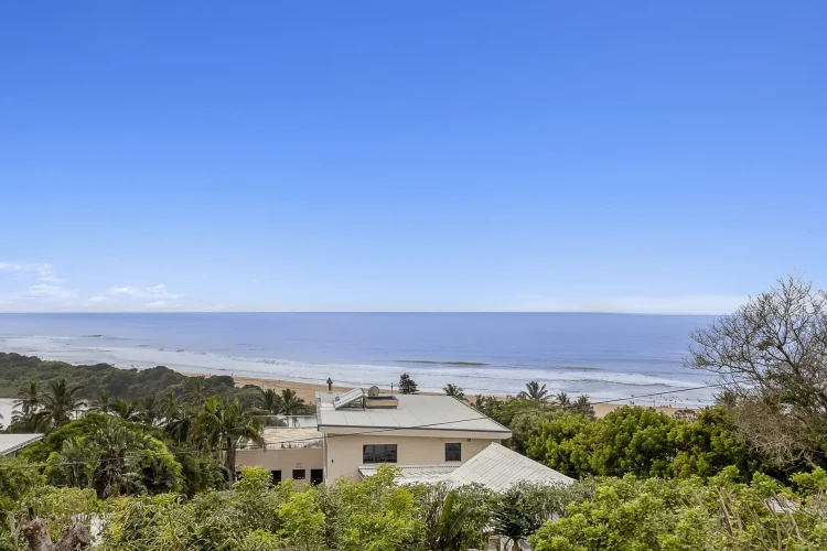 Zinkwazi Views, self-catering holiday home one road back from the beach in Zinkwazi Beach – photo 3
