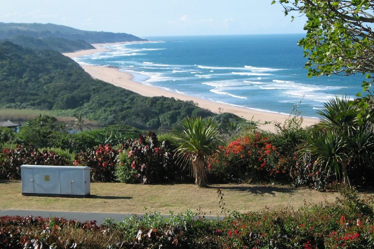 3 Glen Drive, self-catering holiday home one road back from the beach in Zinkwazi Beach – photo 13