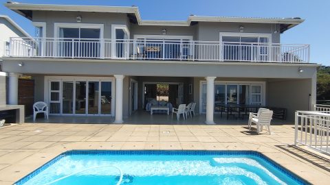 Family Tides self-catering accommodation in Zinkwazi Beach