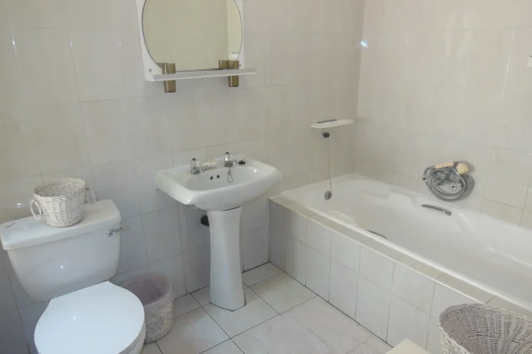 9 Seagall dr (33)